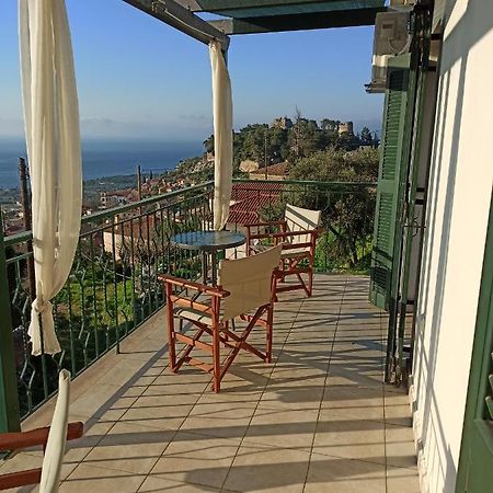 Kiparissia Castle & Sea View Villa Kyparissia Exteriör bild