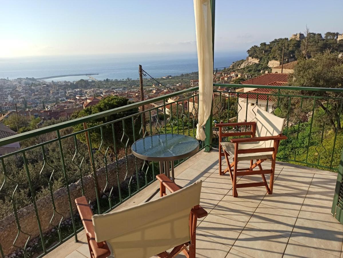 Kiparissia Castle & Sea View Villa Kyparissia Exteriör bild