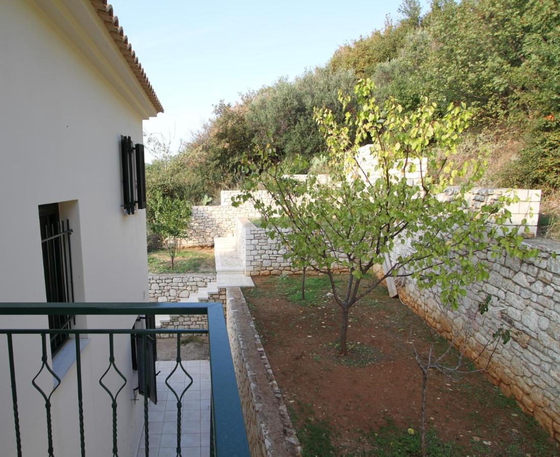 Kiparissia Castle & Sea View Villa Kyparissia Exteriör bild